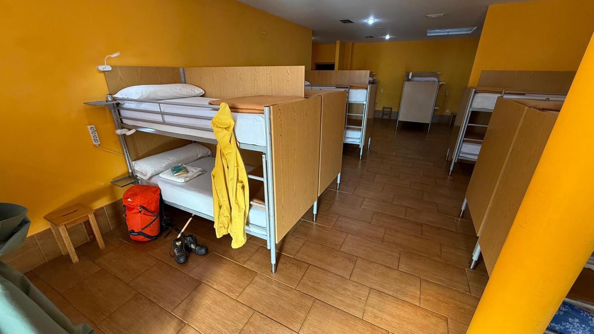 Albergue Lecer Sobrado Porta ภายนอก รูปภาพ